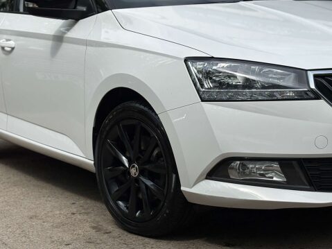 Skoda Fabia 1.0 Fabia Colour Edition TSi Semi-Auto 5dr 3