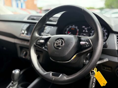 Skoda Fabia 1.0 Fabia Colour Edition TSi Semi-Auto 5dr 30