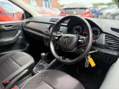 Skoda Fabia 1.0 Fabia Colour Edition TSi Semi-Auto 5dr 26