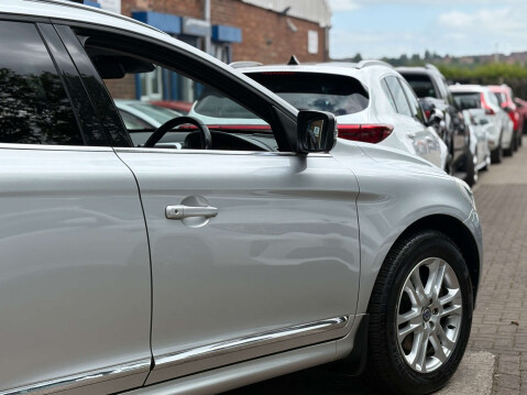 Volvo XC60 2.4 XC60 SE Luxury Nav D5 AWD Auto 4WD 5dr 24