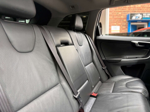Volvo XC60 2.4 XC60 SE Luxury Nav D5 AWD Auto 4WD 5dr 49