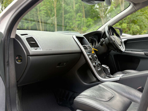 Volvo XC60 2.4 XC60 SE Luxury Nav D5 AWD Auto 4WD 5dr 60