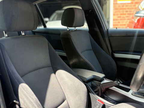 BMW 3 Series 2.0 318d M Sport 4dr 27