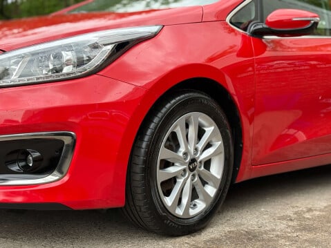 Kia Ceed 1.6 Ceed 2 ISG CRDi 5dr 8