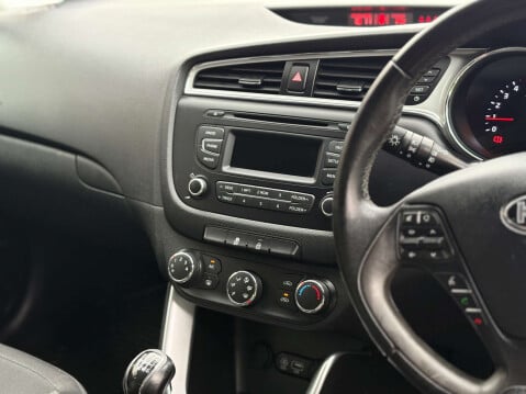 Kia Ceed 1.6 Ceed 2 ISG CRDi 5dr 23