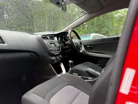 Kia Ceed 1.6 Ceed 2 ISG CRDi 5dr 40