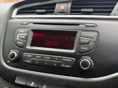 Kia Ceed 1.6 Ceed 2 ISG CRDi 5dr 42