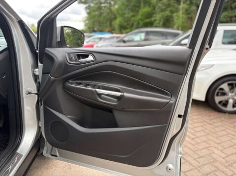 Ford Kuga 2.0 Kuga Titanium 4x4 TDCI 4WD 5dr 31