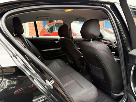 BMW 1 Series 1.5 118I Sport Auto 5dr 29