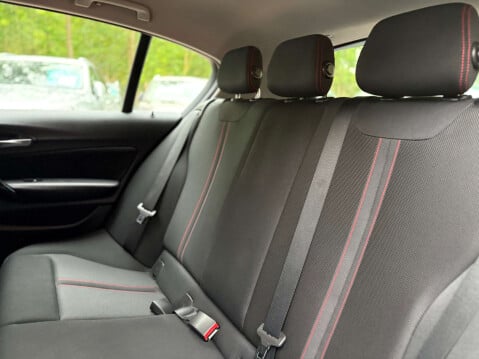 BMW 1 Series 1.5 118I Sport Auto 5dr 43