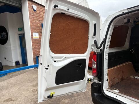 Citroen Berlingo 1.5 Berlingo 850 Enterprise Professional Blue HDi 22