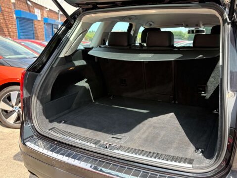 Volkswagen Touareg 3.0 Touareg V6 TSi Hybrid Auto 4WD 5dr 22