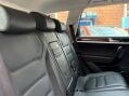 Volkswagen Touareg 3.0 Touareg V6 TSi Hybrid Auto 4WD 5dr 46