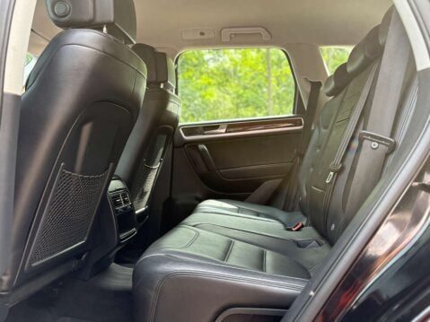 Volkswagen Touareg 3.0 Touareg V6 TSi Hybrid Auto 4WD 5dr 51