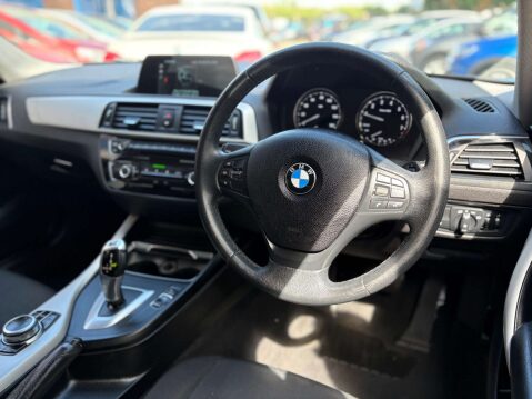 BMW 1 Series 1.5 118i SE Business Auto 5dr 19