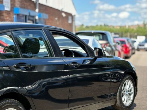 BMW 1 Series 1.5 118i SE Business Auto 5dr 21