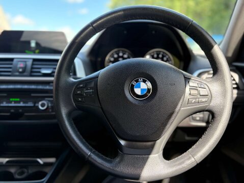 BMW 1 Series 1.5 118i SE Business Auto 5dr 43