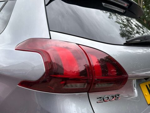 Peugeot 2008 1.2 2008 GT Line S/S 5dr 11