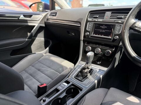 Volkswagen Golf 2.0 Golf GT BlueMotion Technology TDI Semi-Auto 5dr 21