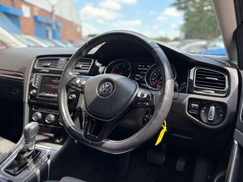 Volkswagen Golf 2.0 Golf GT BlueMotion Technology TDI Semi-Auto 5dr 22
