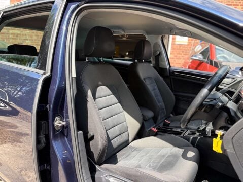 Volkswagen Golf 2.0 Golf GT BlueMotion Technology TDI Semi-Auto 5dr 23