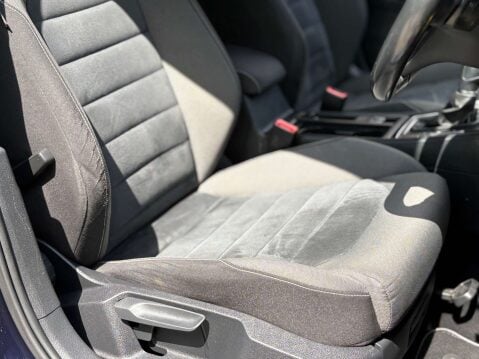 Volkswagen Golf 2.0 Golf GT BlueMotion Technology TDI Semi-Auto 5dr 24
