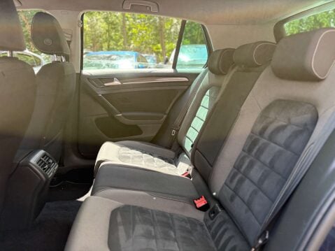 Volkswagen Golf 2.0 Golf GT BlueMotion Technology TDI Semi-Auto 5dr 32
