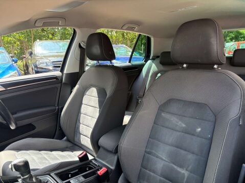 Volkswagen Golf 2.0 Golf GT BlueMotion Technology TDI Semi-Auto 5dr 34