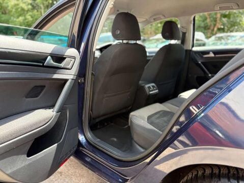 Volkswagen Golf 2.0 Golf GT BlueMotion Technology TDI Semi-Auto 5dr 36