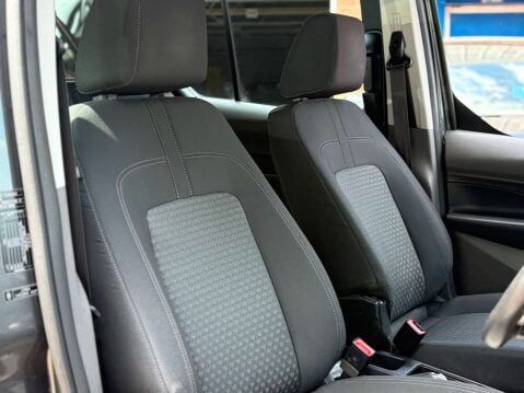 Ford Tourneo Connect 1.5 Tourneo Connect Grand Zetec TDCi 5dr 21