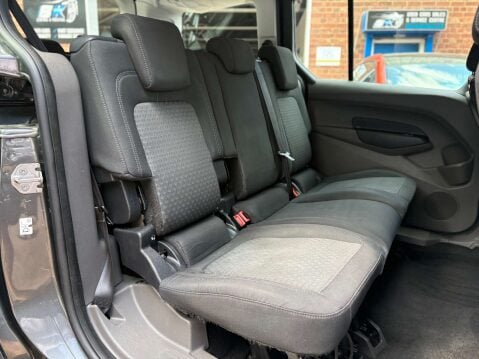 Ford Tourneo Connect 1.5 Tourneo Connect Grand Zetec TDCi 5dr 32