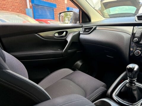 Nissan Qashqai 1.5 Qashqai 360 dCi 5dr 23