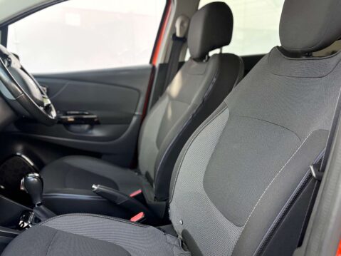 Renault Captur 1.5 Captur Dynamique S MediaNav dCi Auto 5dr 37