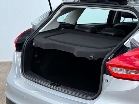 Ford Focus 1.0 Focus Titanium X 5dr 28