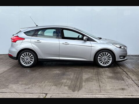 Ford Focus 1.0 Focus Titanium X 5dr 9
