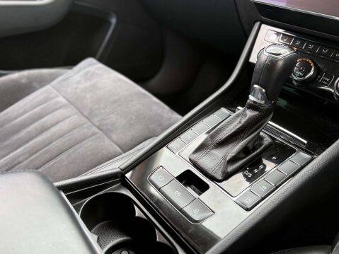 Skoda Superb 2.0 Superb SE L Executive TDI Semi-Auto 5dr 43