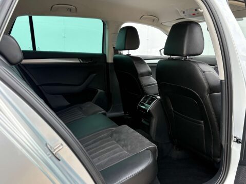 Skoda Superb 2.0 Superb SE L Executive TDI Semi-Auto 5dr 22