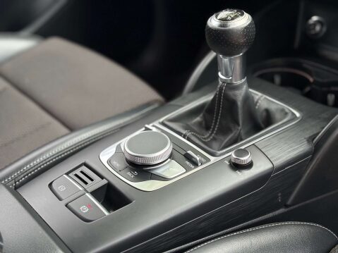 Audi A3 1.5 A3 Sportback 35 TFSI S Line 5dr 23