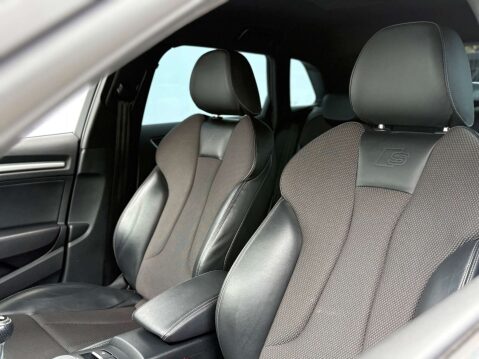 Audi A3 1.5 A3 Sportback 35 TFSI S Line 5dr 49