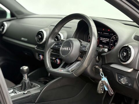 Audi A3 1.5 A3 Sportback 35 TFSI S Line 5dr 17