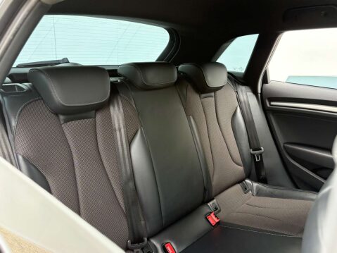 Audi A3 1.5 A3 Sportback 35 TFSI S Line 5dr 52