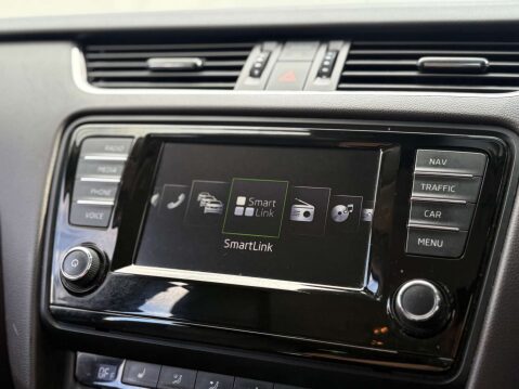 Skoda Octavia 2.0 Octavia Scout TDI 4x4 Semi-Auto 4WD 5dr 48