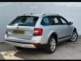 Skoda Octavia 2.0 Octavia Scout TDI 4x4 Semi-Auto 4WD 5dr 4