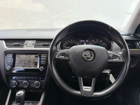 Skoda Octavia 2.0 Octavia Scout TDI 4x4 Semi-Auto 4WD 5dr 52