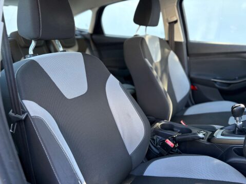 Ford Focus 1.0T EcoBoost Zetec Euro 5 (s/s) 5dr 14