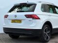 Volkswagen Tiguan 2.0 Tiguan SE Nav TDI BlueMotion Technology 4Motion 4WD 5dr 29