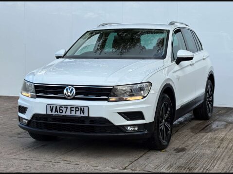 Volkswagen Tiguan 2.0 Tiguan SE Nav TDI BlueMotion Technology 4Motion 4WD 5dr 27