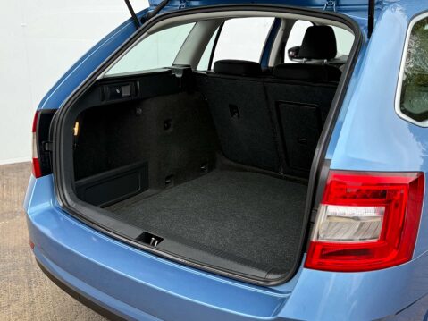 Skoda Octavia 1.0 Octavia SE Technology TSi Semi-Auto 5dr 24