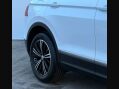 Volkswagen Tiguan 2.0 Tiguan SE Nav TDI BlueMotion Technology Semi-Auto 5dr 5