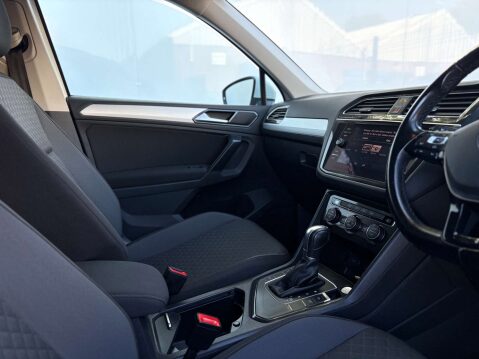 Volkswagen Tiguan 2.0 Tiguan SE Nav TDI BlueMotion Technology Semi-Auto 5dr 13
